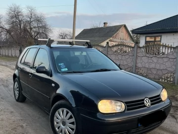 Авто Volkswagen Golf 2000 № 7419602