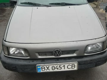 Авто Volkswagen Passat Sedan 1993 № 7420184