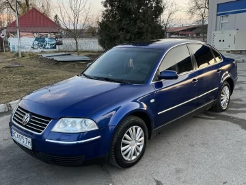 Авто Volkswagen Passat Sedan 2001 № 7421102