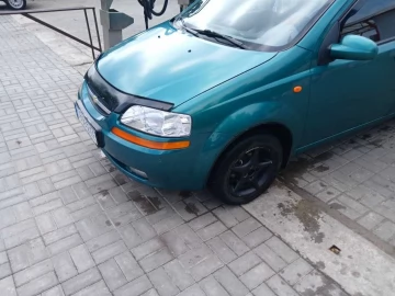 Авто Chevrolet Aveo 2005 № 7421416