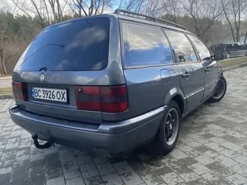 Авто Volkswagen Passat Hatchback 1996 № 7424876