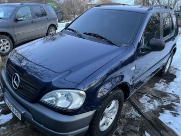 Авто Mercedes Ml Серия 2000 № 7424925