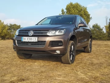 Авто Volkswagen Touareg 2012 № 7425305