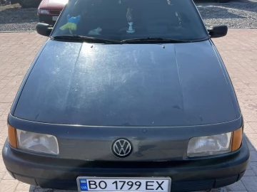 Авто Volkswagen Passat Sedan 1989 № 7425309