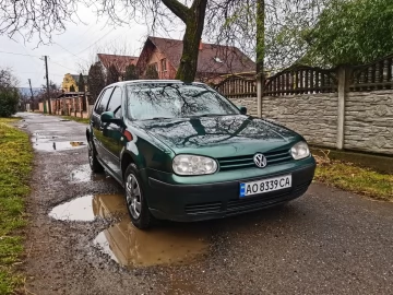 Авто Volkswagen Golf 2000 № 7426579