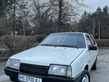 Авто ВАЗ 21086 1995 № 7426644