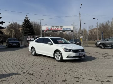 Авто Volkswagen Passat Sedan 2018 № 7428053