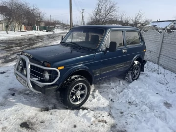 Авто ВАЗ 21214 1990 № 7428100