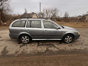 Авто Skoda Octavia 2002 № 7428445