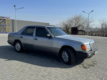 Авто Mercedes E Серия 1990 № 7428454