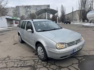 Авто Volkswagen Golf 2000 № 7430053