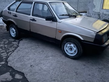 Авто ВАЗ 2109 1992 № 7430080