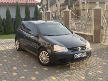 Авто Volkswagen Golf 2004 № 7430140