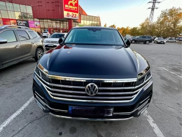 Авто Volkswagen Touareg 2019 № 7430168