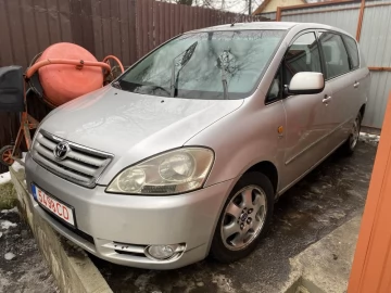 Авто Toyota Avensis Verso 2004 № 7430230