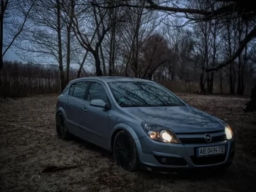 Авто Opel Astra 2004 № 7430280