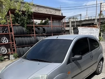 Авто Ford Fiesta 2003 № 7431182