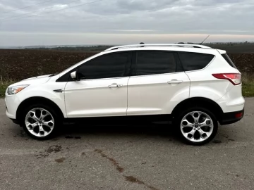 Авто Ford Escape 2013 № 7431717