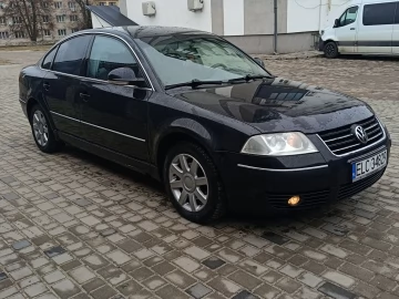 Авто Volkswagen Passat Sedan 2004 № 7434139