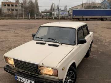 Авто ВАЗ 2107 1987 № 7434188