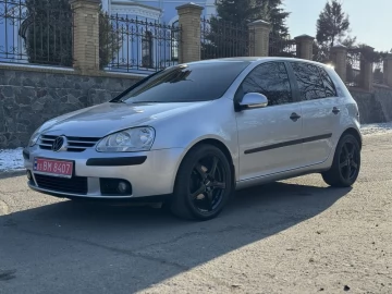 Авто Volkswagen Golf 2004 № 7434707