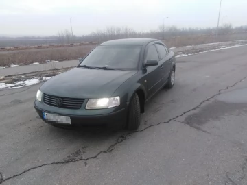 Авто Volkswagen Passat Sedan 1999 № 7437022