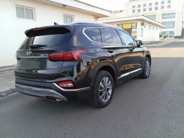 Авто Hyundai Santa Fe 2020 № 7438199