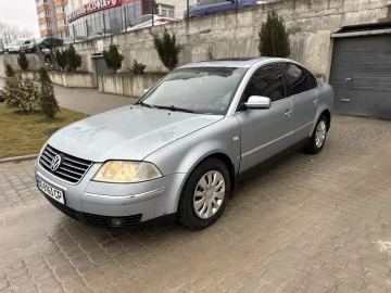 Авто Volkswagen Passat Sedan 2003 № 7438451