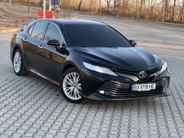 Авто Toyota Camry 2018 № 7438640