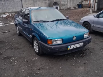 Авто Volkswagen Passat Sedan 1991 № 7439500
