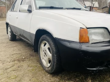 Авто Opel Kadett 1987 № 7439518