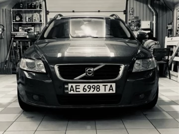 Авто Volvo V50 2009 № 7439647