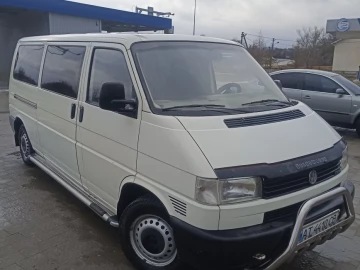Авто Volkswagen Transporter 2000 № 7439791