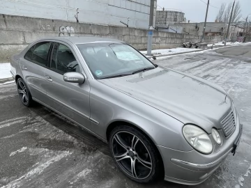 Авто Mercedes E Серия 2004 № 7440156
