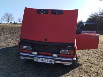Авто ВАЗ 2105 1990 № 7440607
