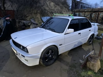 Авто BMW 3 Серия 1985 № 7442360