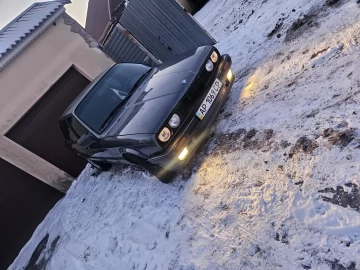 Авто BMW 02 E10  1988 № 7442522