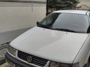 Авто Volkswagen Passat Sedan 1994 № 7443299
