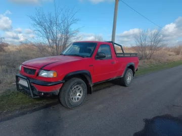 Авто Mazda B-Series 2001 № 7444453