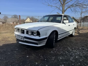 Авто BMW 5 Серия 1993 № 7445174