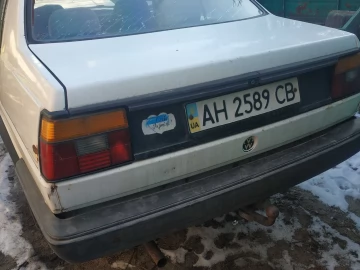 Авто Volkswagen Jetta 1989 № 7445304