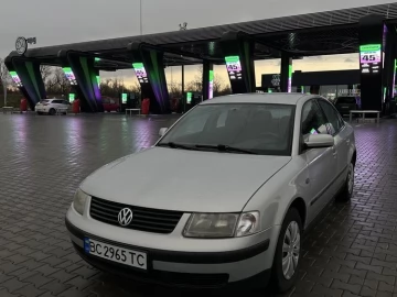 Авто Volkswagen Passat Sedan 1997 № 7446410