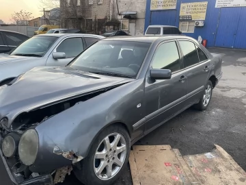 Авто Mercedes 220 1998 № 7447728