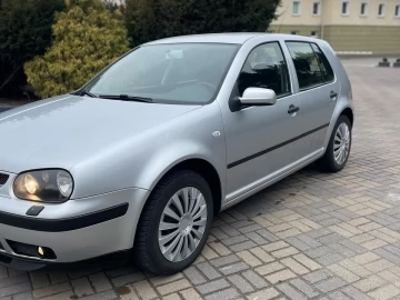 Авто Volkswagen Golf 2001 № 7448835