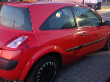 Авто Renault 4 2003 № 7448876