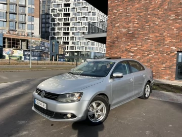 Авто Volkswagen Jetta 2013 № 7449124
