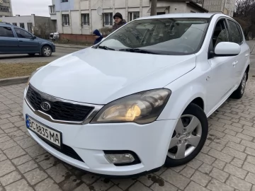 Авто KIA Cee X27 D 2011 № 7450624