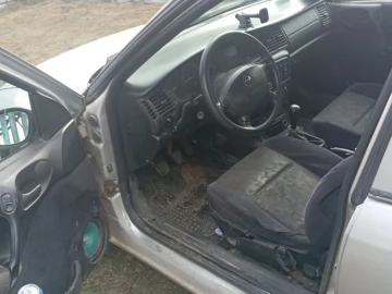 Авто Opel Vectra 1997 № 7451168