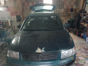 Авто Volkswagen Passat Cc 1998 № 7451797