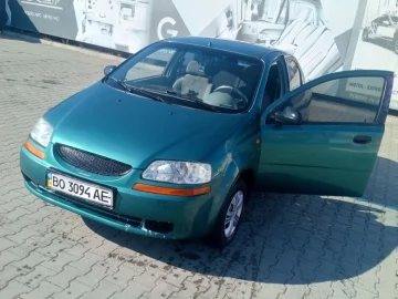 Авто Chevrolet Aveo 2004 № 7451808